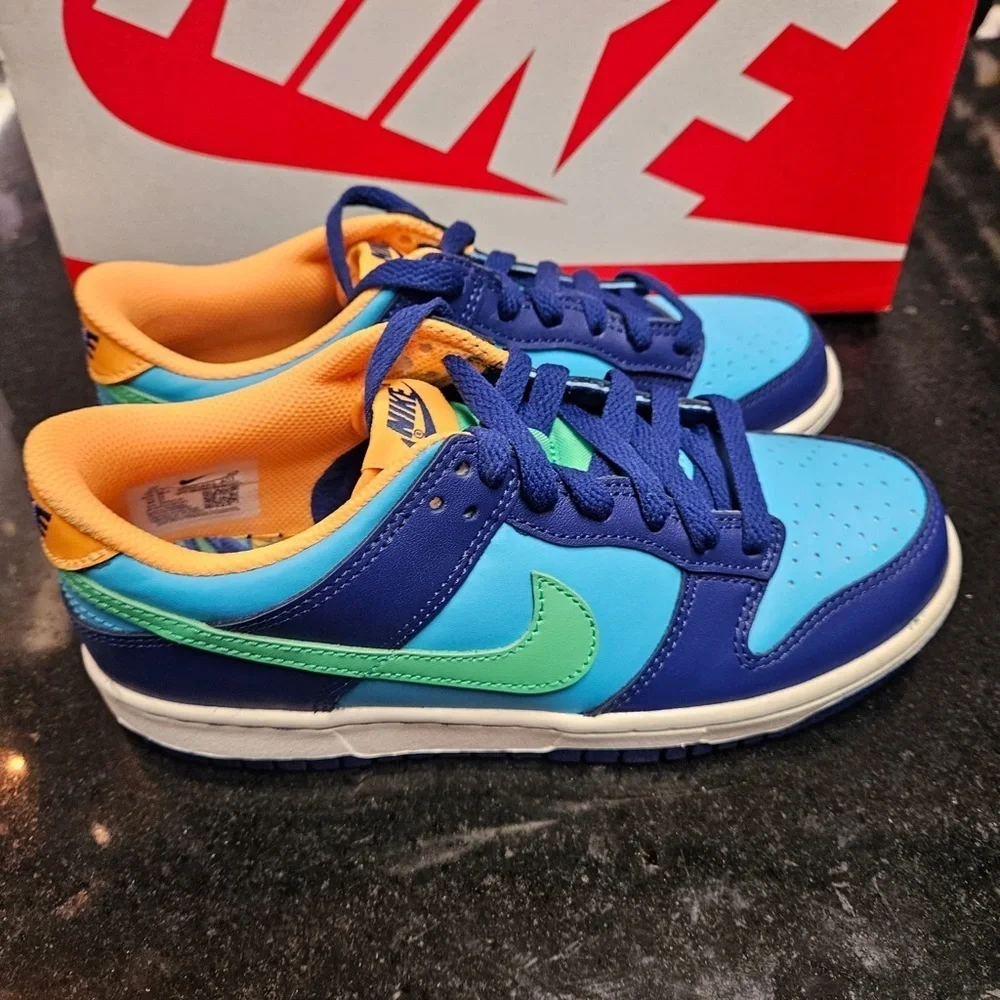 Nike sz various